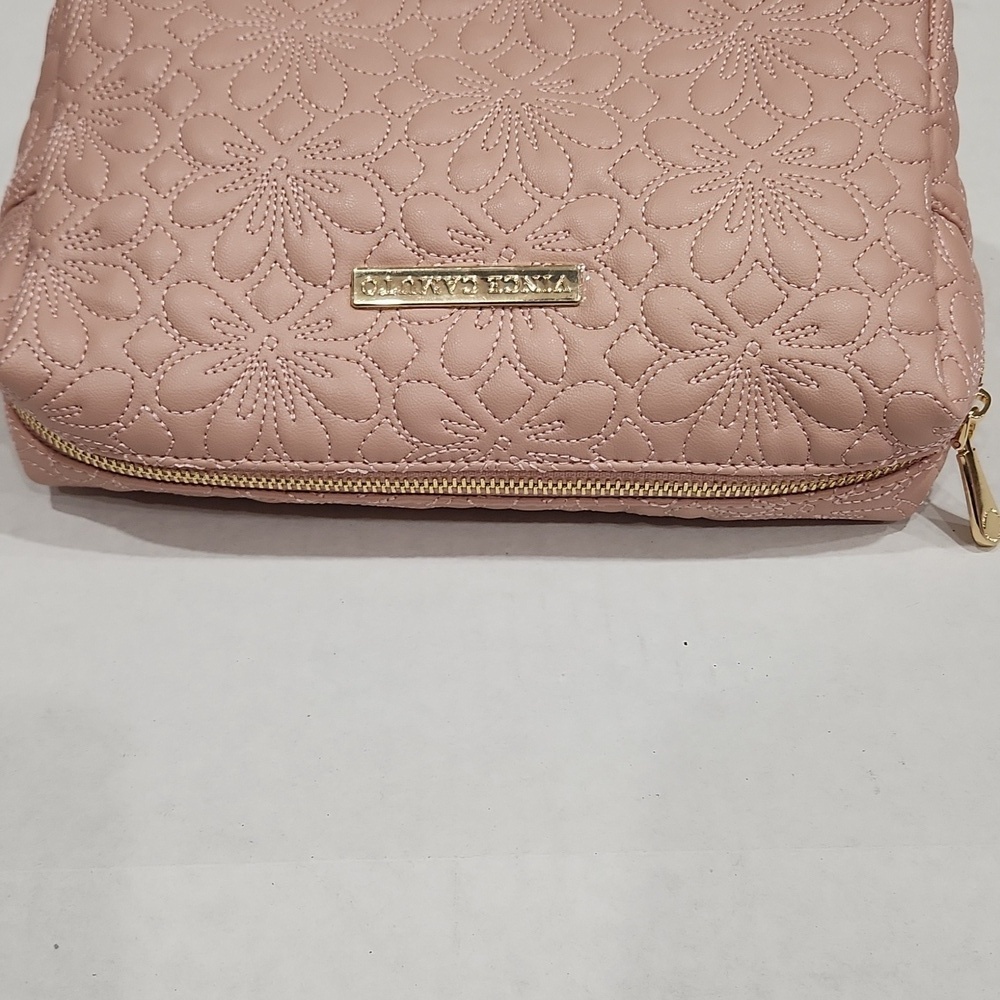 NWOT Vince Camuto Metallic Rose Make-Up Travel Bag Size 10 X 7 - Picture 4 of 9